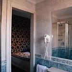 לינה וארוחת בוקר Murano Palace ונציה