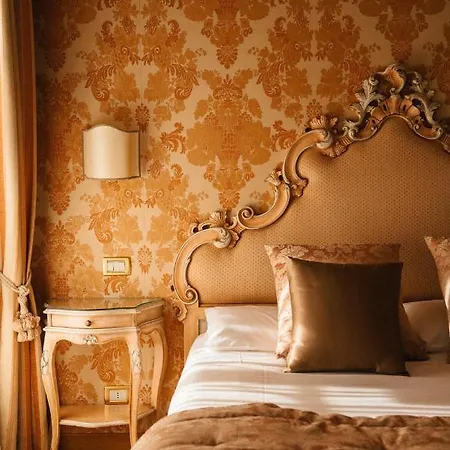 Murano Palace Oda ve Kahvaltı 4*