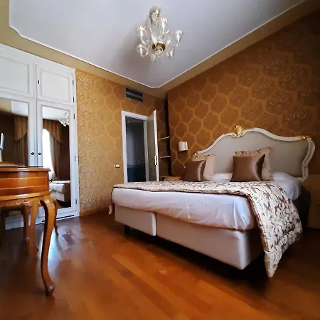 Murano Palace Oda ve Kahvaltı