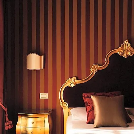 Palace 4* Murano