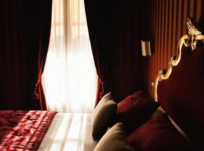 Murano Palace Bed & Breakfast 4*