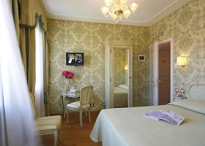 Murano Palace Nocleg ze śniadaniem